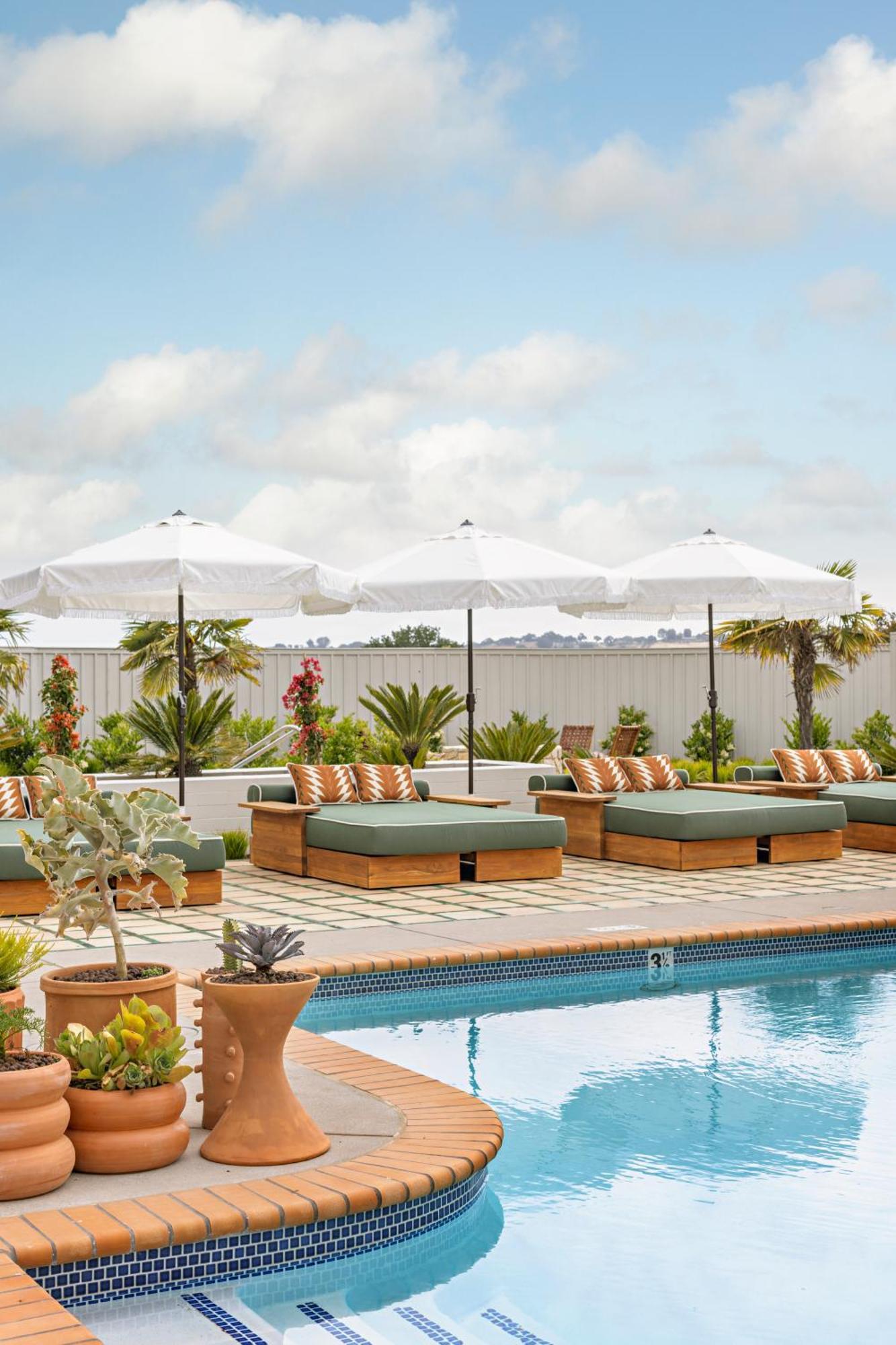 River Lodge Paso - 21 & Over Pool Paso Robles Eksteriør billede